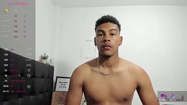 Snapshot of RoddyRich11 chatting on 02-13-26, 11:50 RoddyRich11 online show from 02-13-26, 11:50