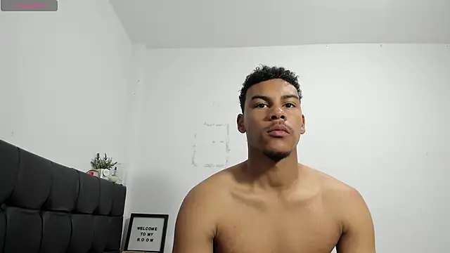 Snapshot of RoddyRich11 chatting on 02-26-26, 12:04 RoddyRich11 online show from 02-26-26, 12:04