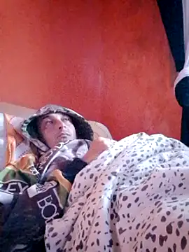 Fabiocapao01 online show from 12-04-24, 05:44