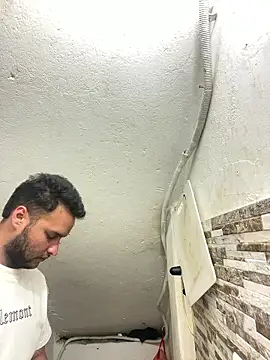 Snapshot of Cristian_099 chatting on 01-16-26, 12:25 Cristian 099 online show from 01-16-26, 12:25