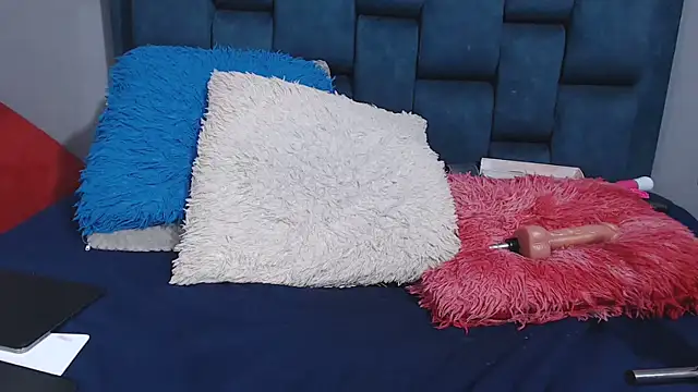 GabySteven online show from 04-11-26, 08:51