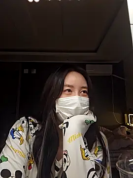 Snapshot of 2hyun chatting on 03-21-25, 07:02 2hyun online show from 03-21-25, 07:02