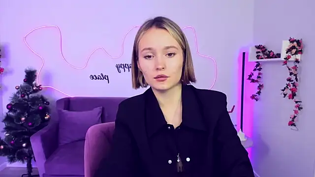 BritnieCute online show from 12-20-24, 08:28