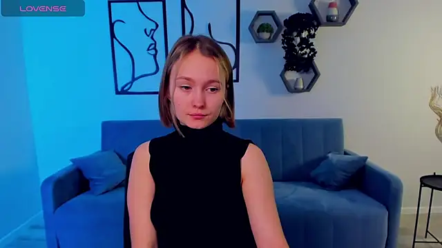 BritnieCute online show from 01-31-25, 08:22