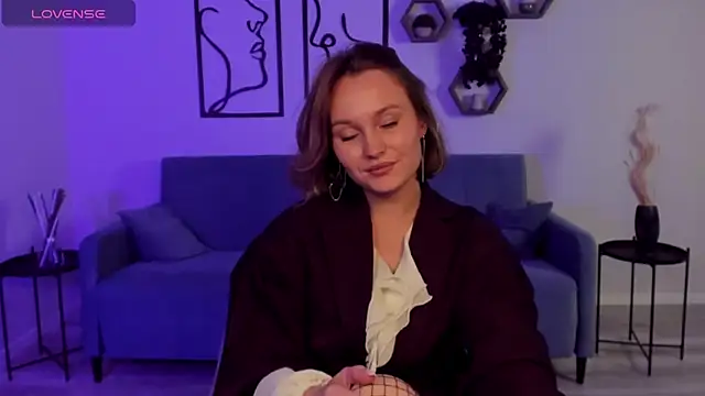 BritnieCute online show from 09-29-25, 07:13