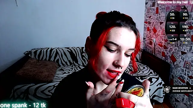 Snapshot of Miya_Wey_ chatting on 12-08-24, 11:35 Miya Wey online show from 12-08-24, 11:35