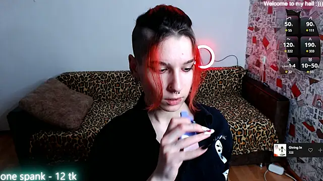 Snapshot of Miya_Wey_ chatting on 12-19-24, 12:34 Miya Wey online show from 12-19-24, 12:34