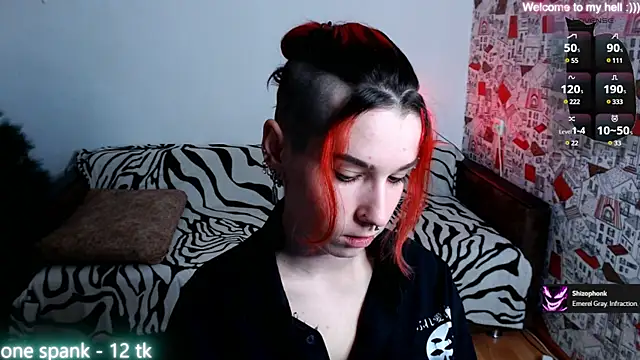 Snapshot of Miya_Wey_ chatting on 12-20-24, 01:00 Miya Wey online show from 12-20-24, 01:00