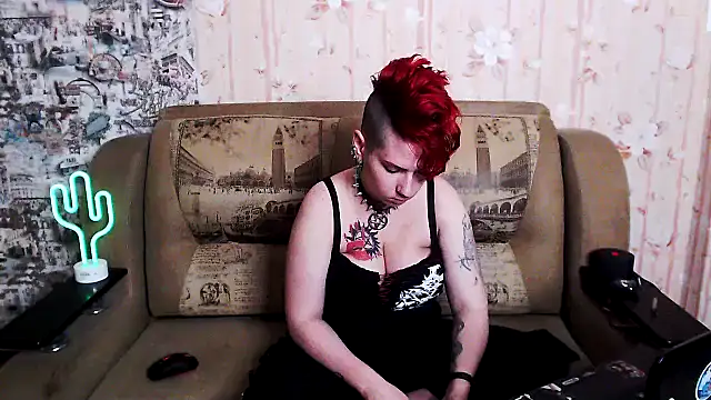 Snapshot of Miya_Wey_ chatting on 10-11-25, 05:22 Miya Wey online show from 10-11-25, 05:22