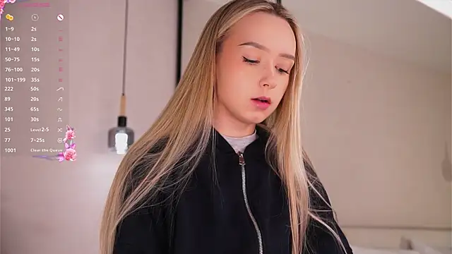 HollisBeckett online show from 04-21-26, 01:07