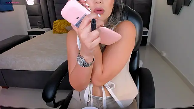 ChloePreston  online show from 07-29-26, 11:52