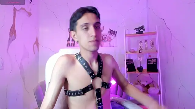 Snapshot of JackRibas_ chatting on 10-08-25, 04:43 JackRibas online show from 10-08-25, 04:43