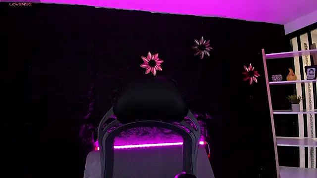 Snapshot of JackRibas_ chatting on 10-19-25, 04:24 JackRibas online show from 10-19-25, 04:24