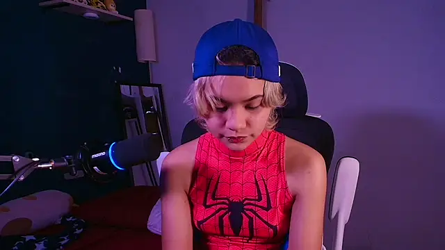 Snapshot of marlena3312 chatting on 02-10-26, 01:59 marlena3312 online show from 02-10-26, 01:59