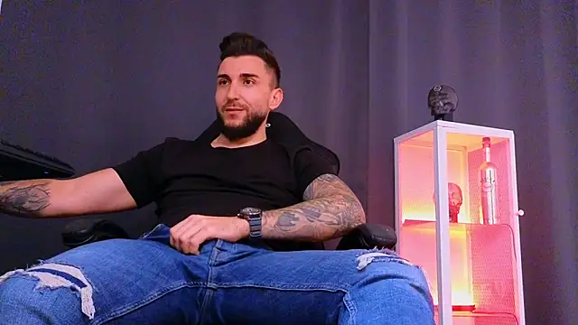 MightyAaron66 online show from 02-05-25, 02:05