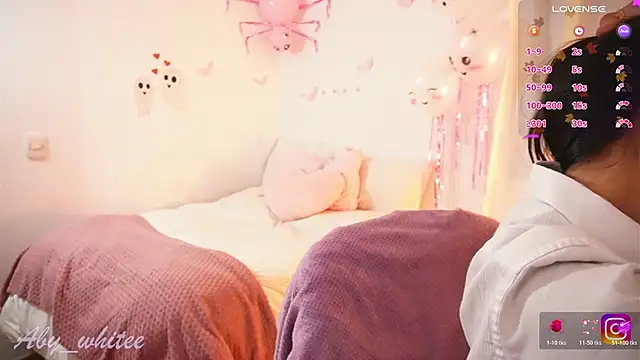 AbyWhitee online show from 10-26-25, 05:13