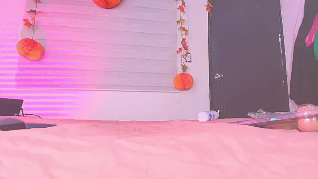 kata hazel online show from 10-21-25, 07:14