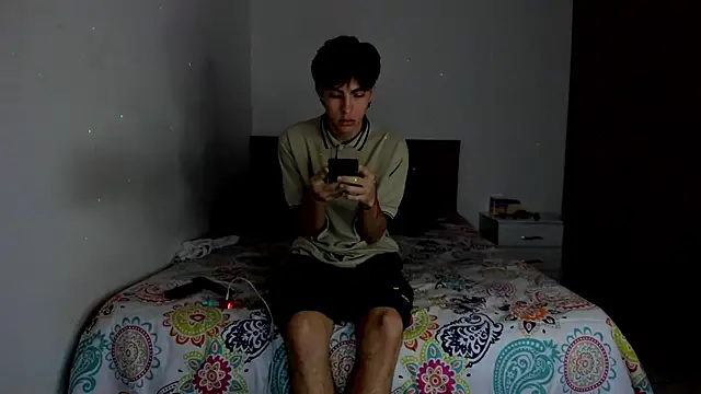 Snapshot of HeellBoy_ chatting on 02-23-26, 06:00 HeellBoy online show from 02-23-26, 06:00