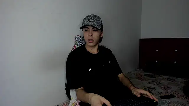 Snapshot of HeellBoy_ chatting on 02-26-26, 09:19 HeellBoy online show from 02-26-26, 09:19