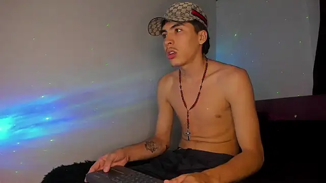 HeellBoy  online show from 07-11-26, 11:17