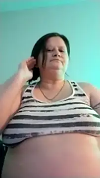 Snapshot of staceysmomfow chatting on 01-22-25, 02:26 staceysmomfow online show from 01-22-25, 02:26