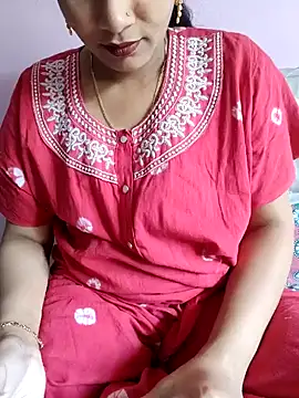 Snapshot of samitasharma chatting on 01-04-25, 04:44 samitasharma online show from 01-04-25, 04:44