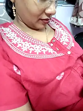 Snapshot of samitasharma chatting on 01-05-25, 03:55 samitasharma online show from 01-05-25, 03:55