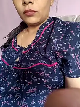 Snapshot of samitasharma chatting on 01-21-25, 06:00 samitasharma online show from 01-21-25, 06:00