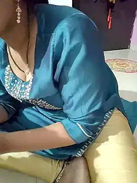 Snapshot of samitasharma chatting on 01-25-25, 05:08 samitasharma online show from 01-25-25, 05:08