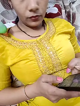 Snapshot of samitasharma chatting on 02-07-25, 05:18 samitasharma online show from 02-07-25, 05:18