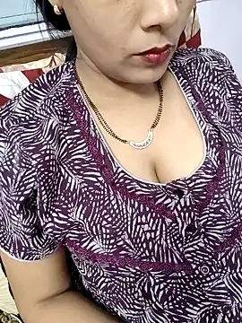 Snapshot of samitasharma chatting on 02-08-25, 03:00 samitasharma online show from 02-08-25, 03:00