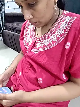 Snapshot of samitasharma chatting on 03-02-25, 02:32 samitasharma online show from 03-02-25, 02:32