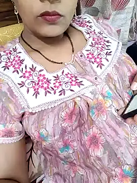 Snapshot of samitasharma chatting on 03-02-25, 05:58 samitasharma online show from 03-02-25, 05:58