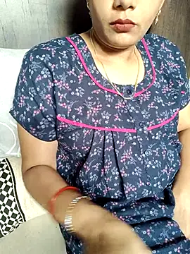 Snapshot of samitasharma chatting on 03-22-25, 02:16 samitasharma online show from 03-22-25, 02:16
