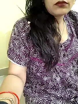 Snapshot of samitasharma chatting on 03-22-25, 01:52 samitasharma online show from 03-22-25, 01:52