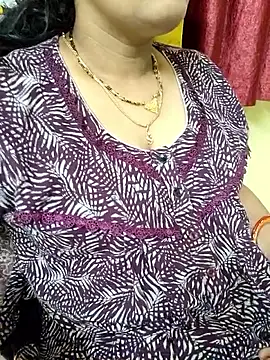 Snapshot of samitasharma chatting on 09-29-25, 02:33 samitasharma online show from 09-29-25, 02:33