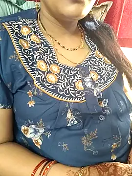 Snapshot of samitasharma chatting on 10-11-25, 04:55 samitasharma online show from 10-11-25, 04:55