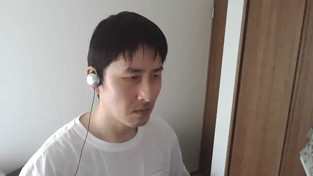 Snapshot of ikkakusai11 chatting on 04-27-26, 03:37 ikkakusai11 online show from 04-27-26, 03:37