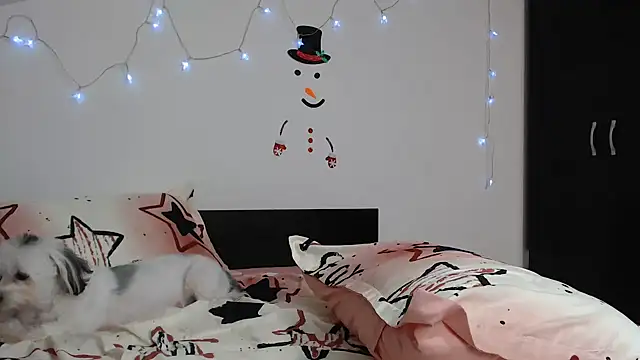 SweetMaddy888 online show from 01-02-25, 07:23