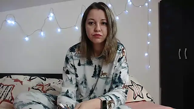 SweetMaddy888 online show from 01-06-25, 04:04