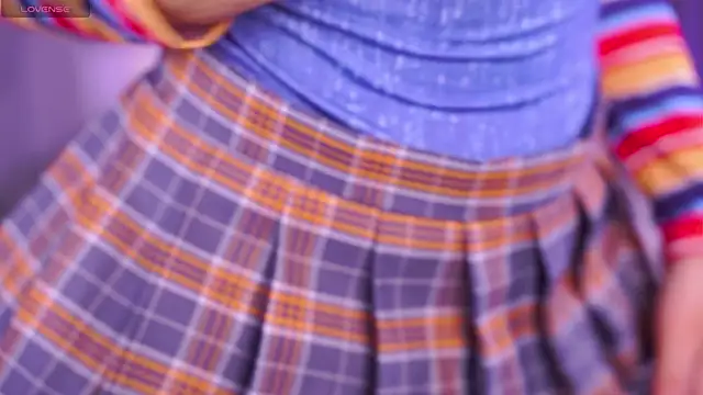 Snapshot of Tella_dream chatting on 10-31-25, 09:43 Tella dream online show from 10-31-25, 09:43