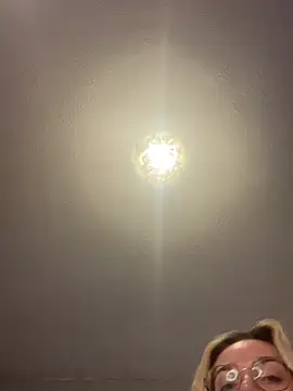 Snapshot of diamondgalxo chatting on 01-11-26, 11:43 diamondgalxo online show from 01-11-26, 11:43