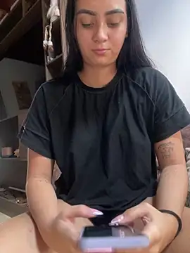 Snapshot of karla_nill chatting on 12-10-24, 05:22 karla nill online show from 12-10-24, 05:22