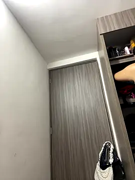 Snapshot of karla_nill chatting on 10-13-25, 06:19 karla nill online show from 10-13-25, 06:19