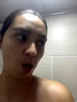 Snapshot of karla_nill chatting on 10-29-25, 06:20 karla nill online show from 10-29-25, 06:20