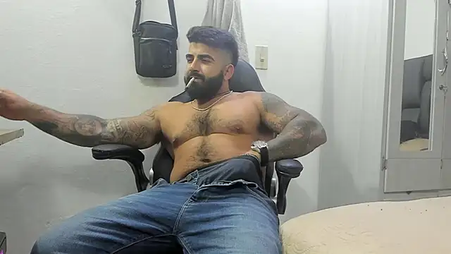 Lyon vach online show from 01-26-25, 05:02