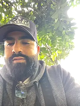 Lyon vach online show from 09-28-25, 04:45