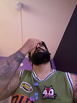 Lyon vach online show from 10-17-25, 08:11