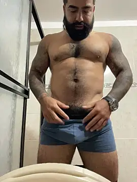 Lyon vach online show from 11-19-25, 05:24