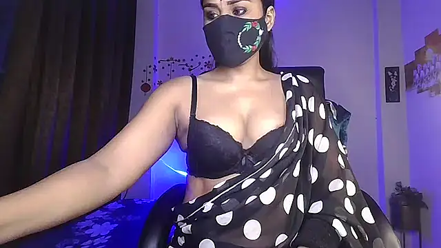 Black-Pearll online show from 05-12-26, 02:03